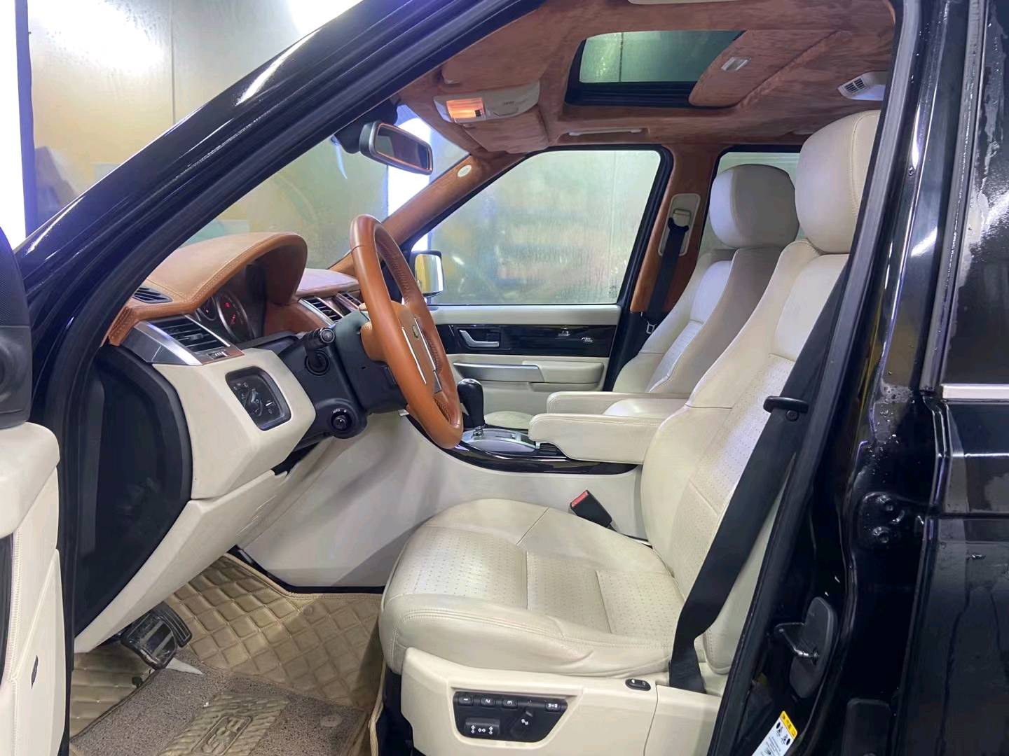 广州09年路虎揽胜运动6