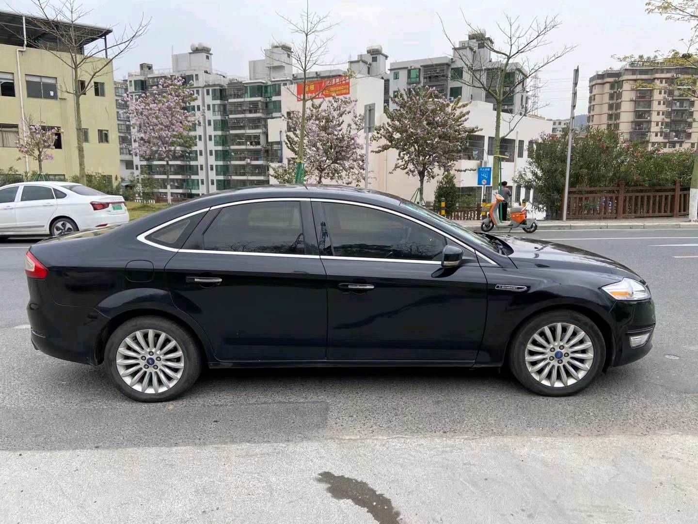 广州11年福特蒙迪欧-致胜4