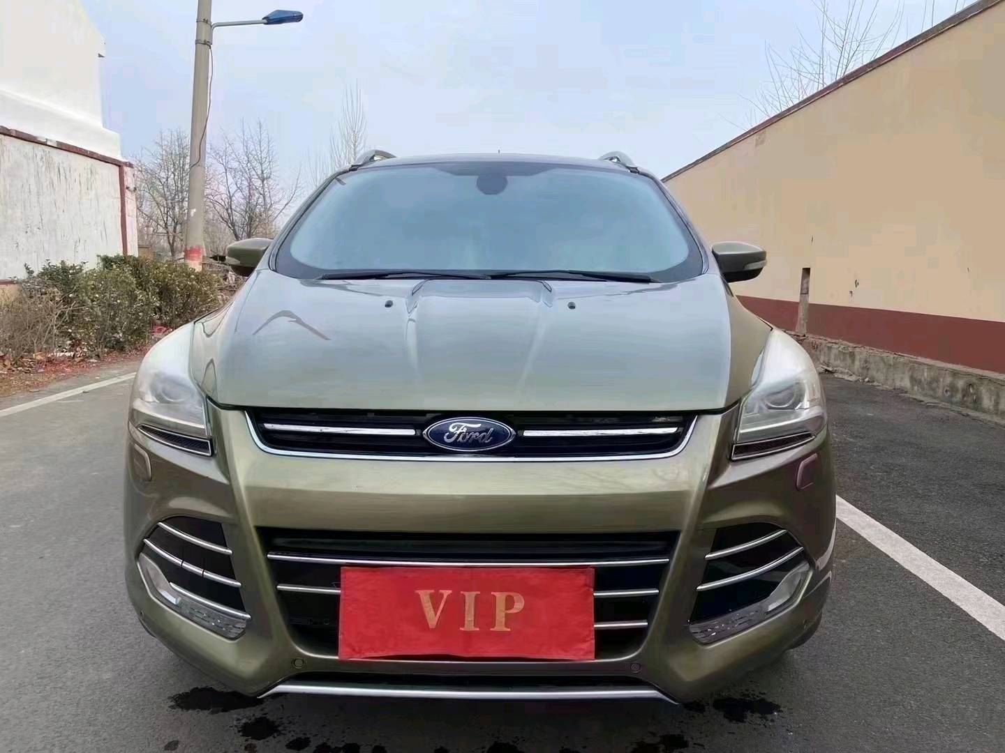 青岛15年福特翼虎1