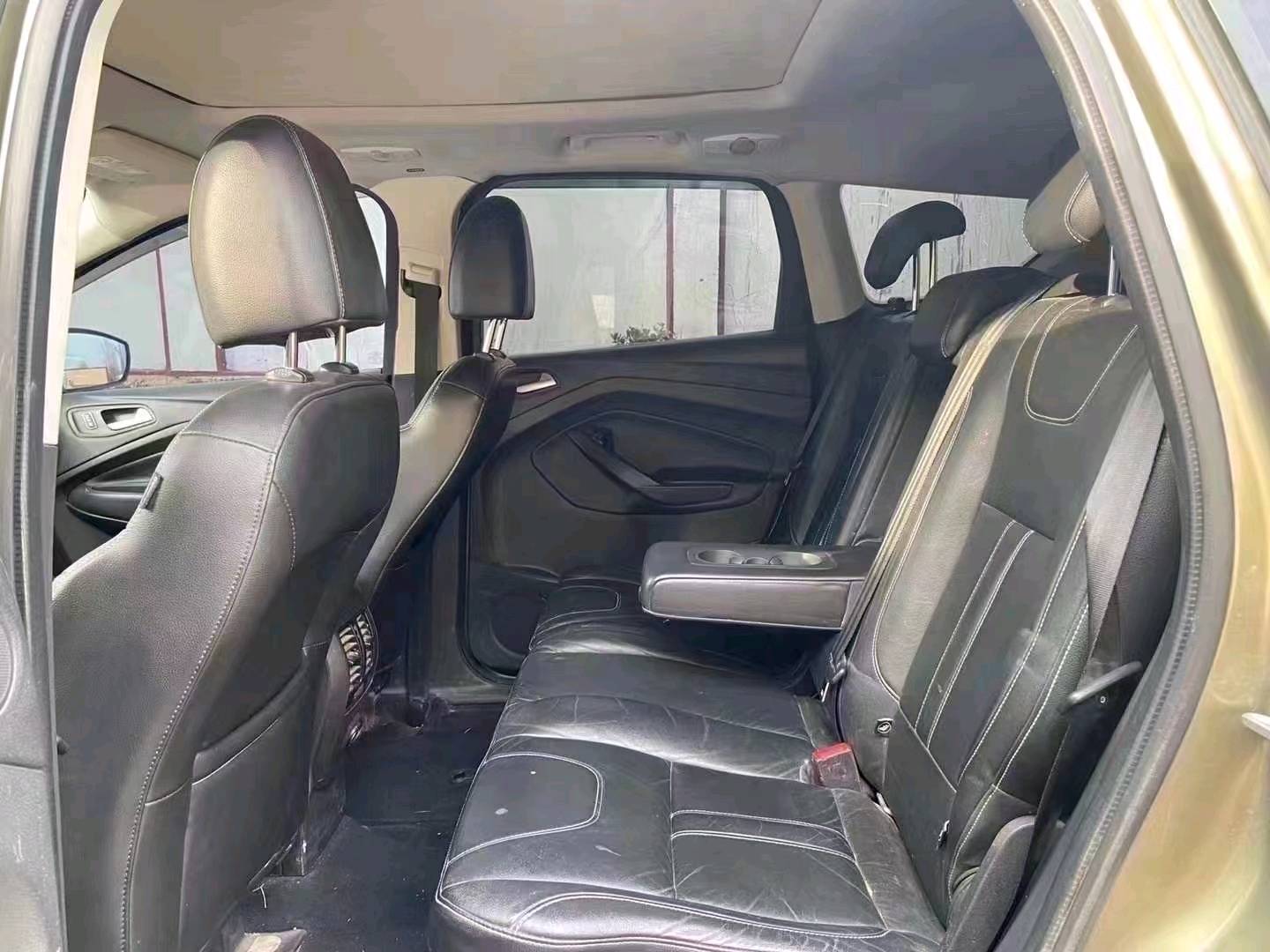 青岛15年福特翼虎4