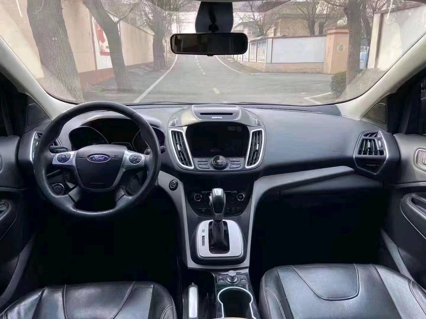 青岛15年福特翼虎6