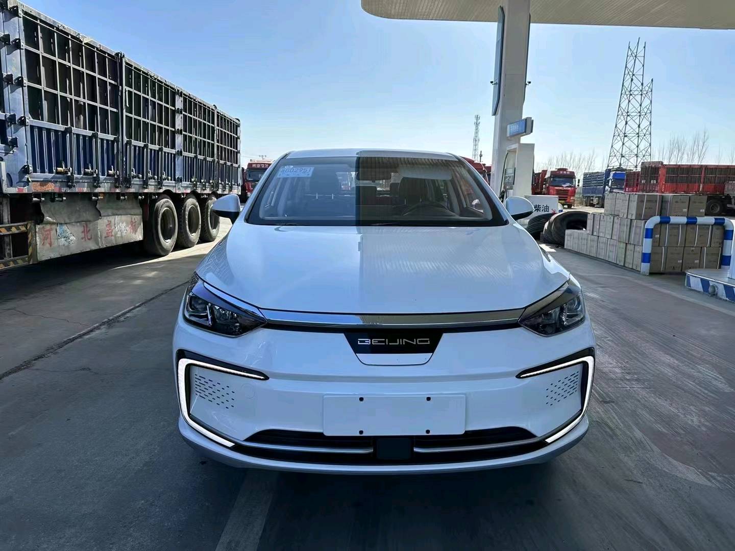 保定22年北汽新能源EU系列1