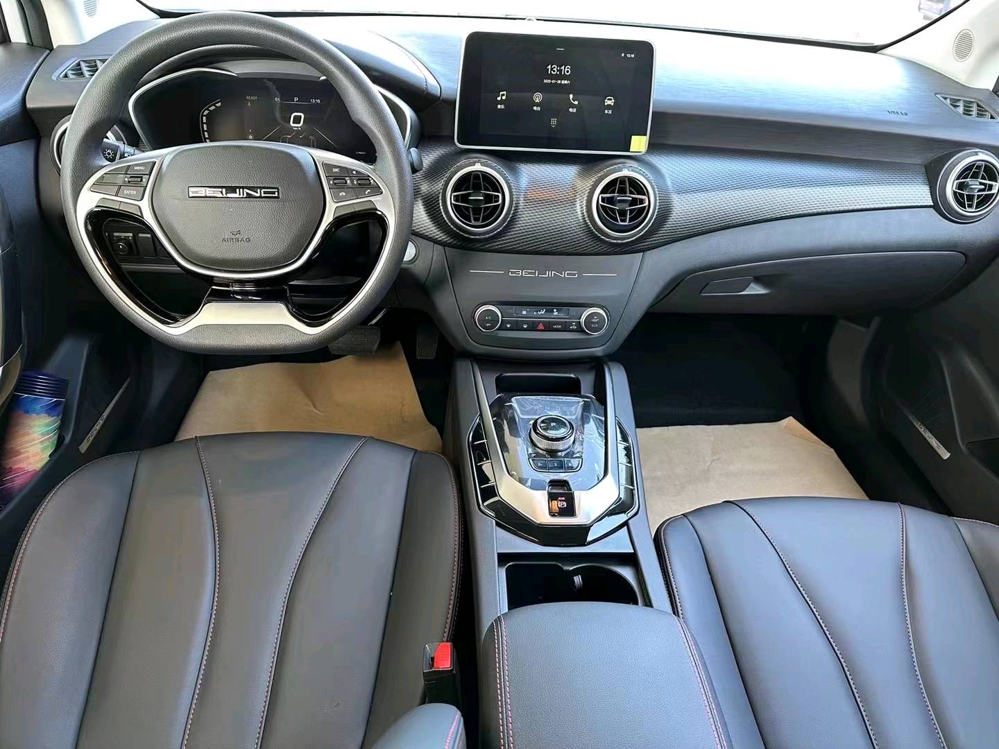 保定22年北汽新能源EU系列5