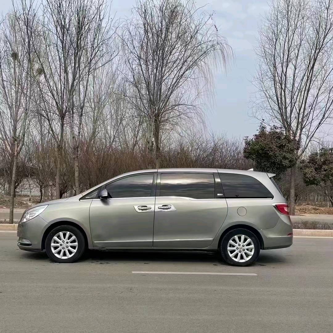 青岛12年别克GL86