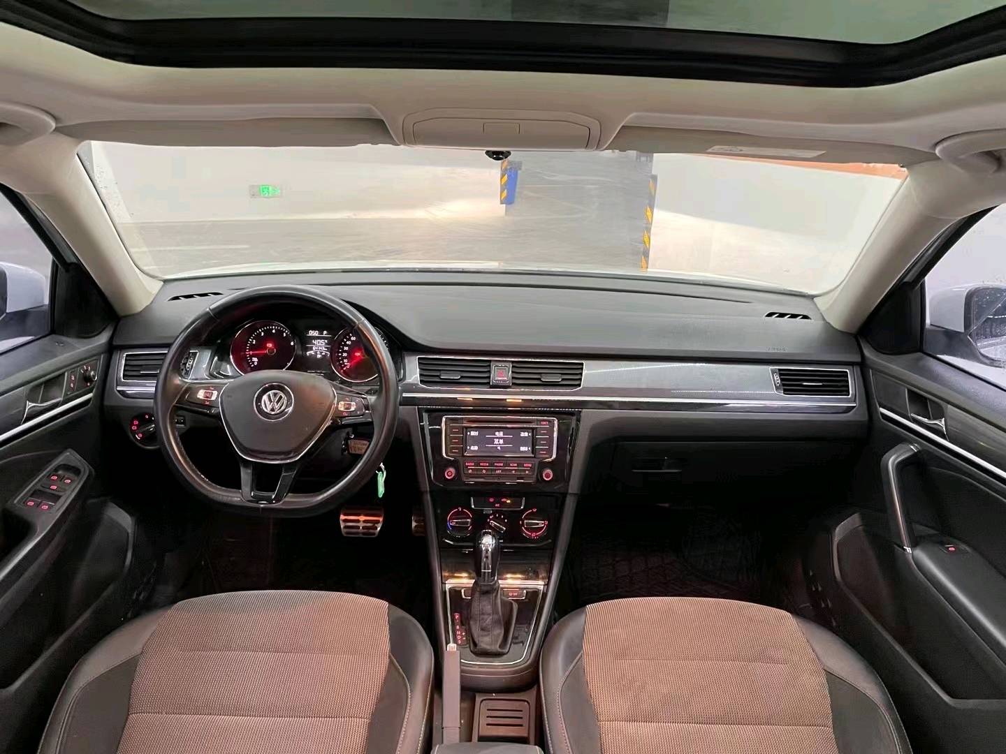 成都17年大众蔚领9