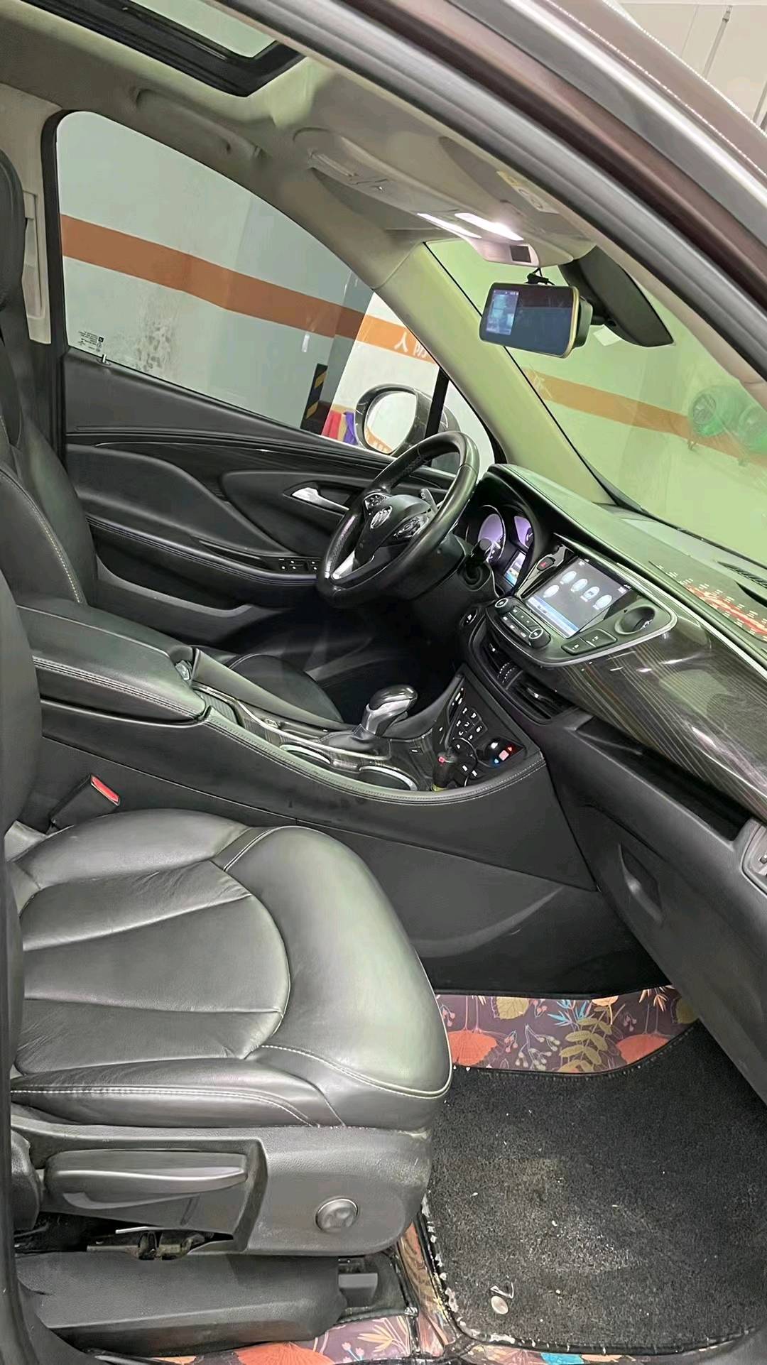 成都19年别克昂科威9