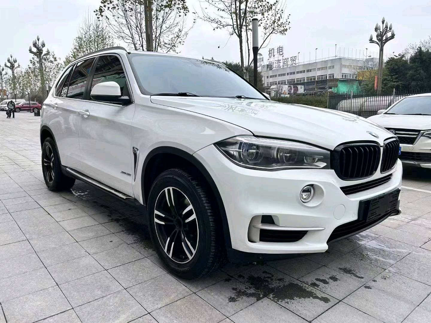 重庆20年宝马X52