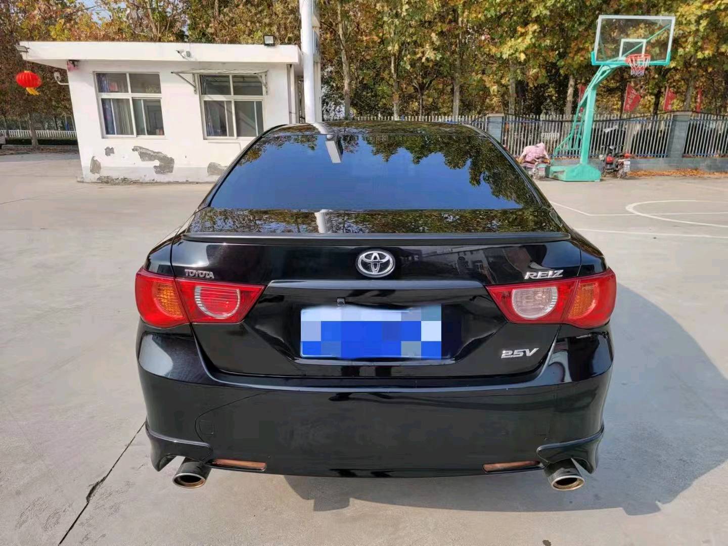 济南13年丰田锐志8