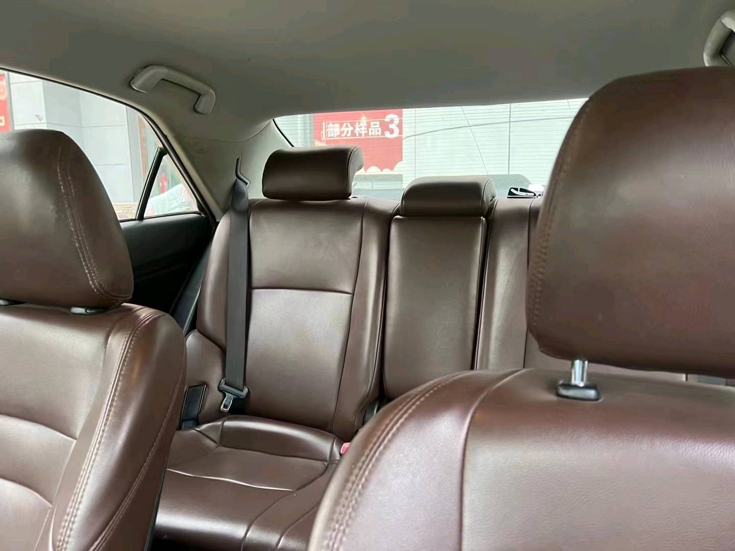 济南14年丰田锐志8