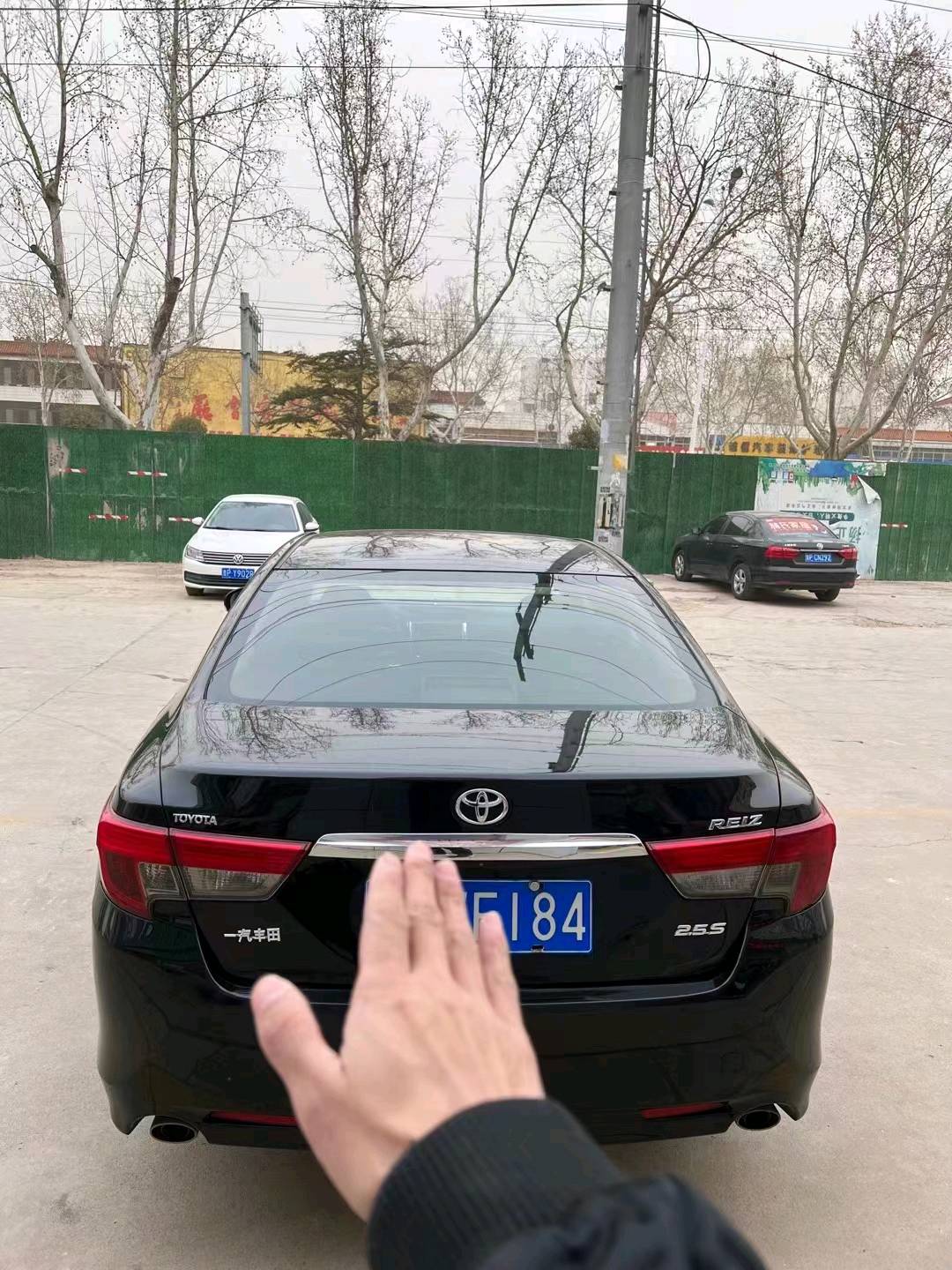 济南14年丰田锐志9