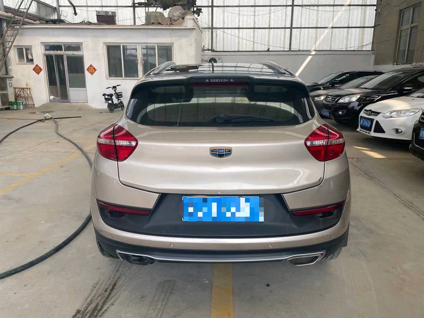 保定17年吉利帝豪GS6