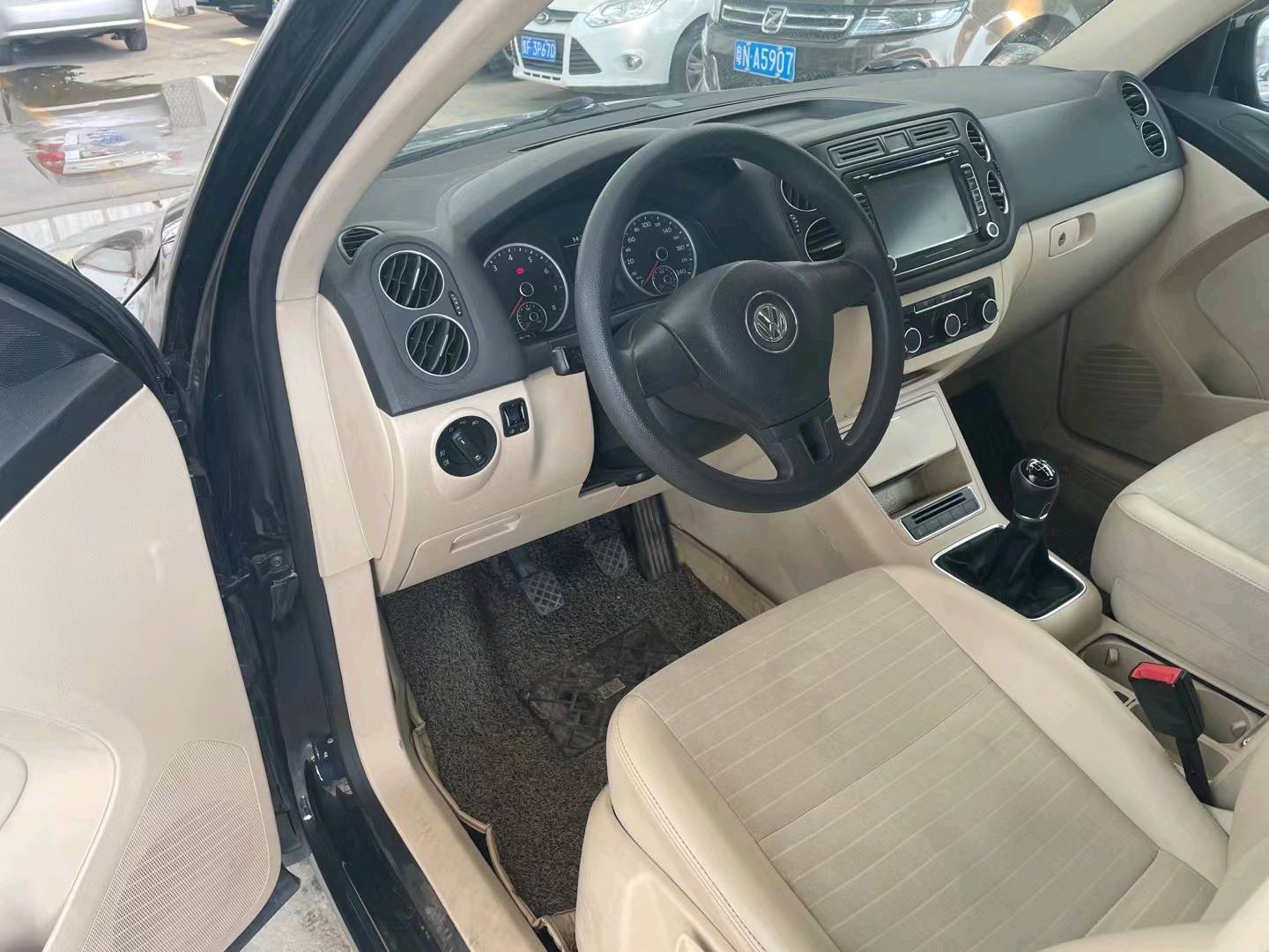 保定14年大众途观8