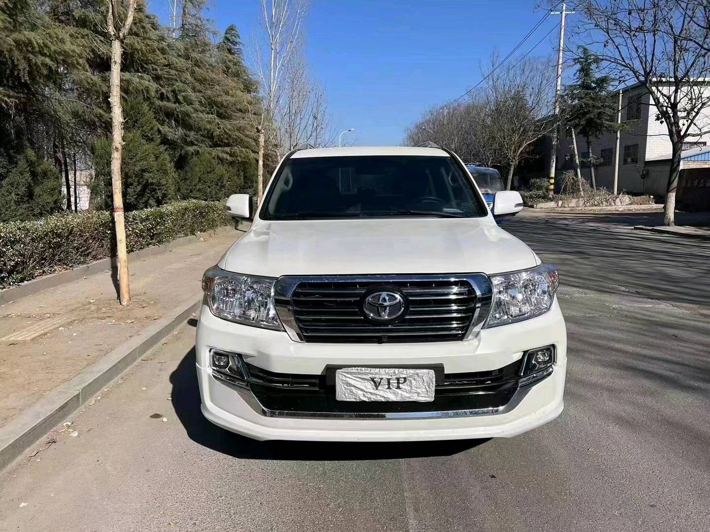 济南16年丰田兰德酷路泽1