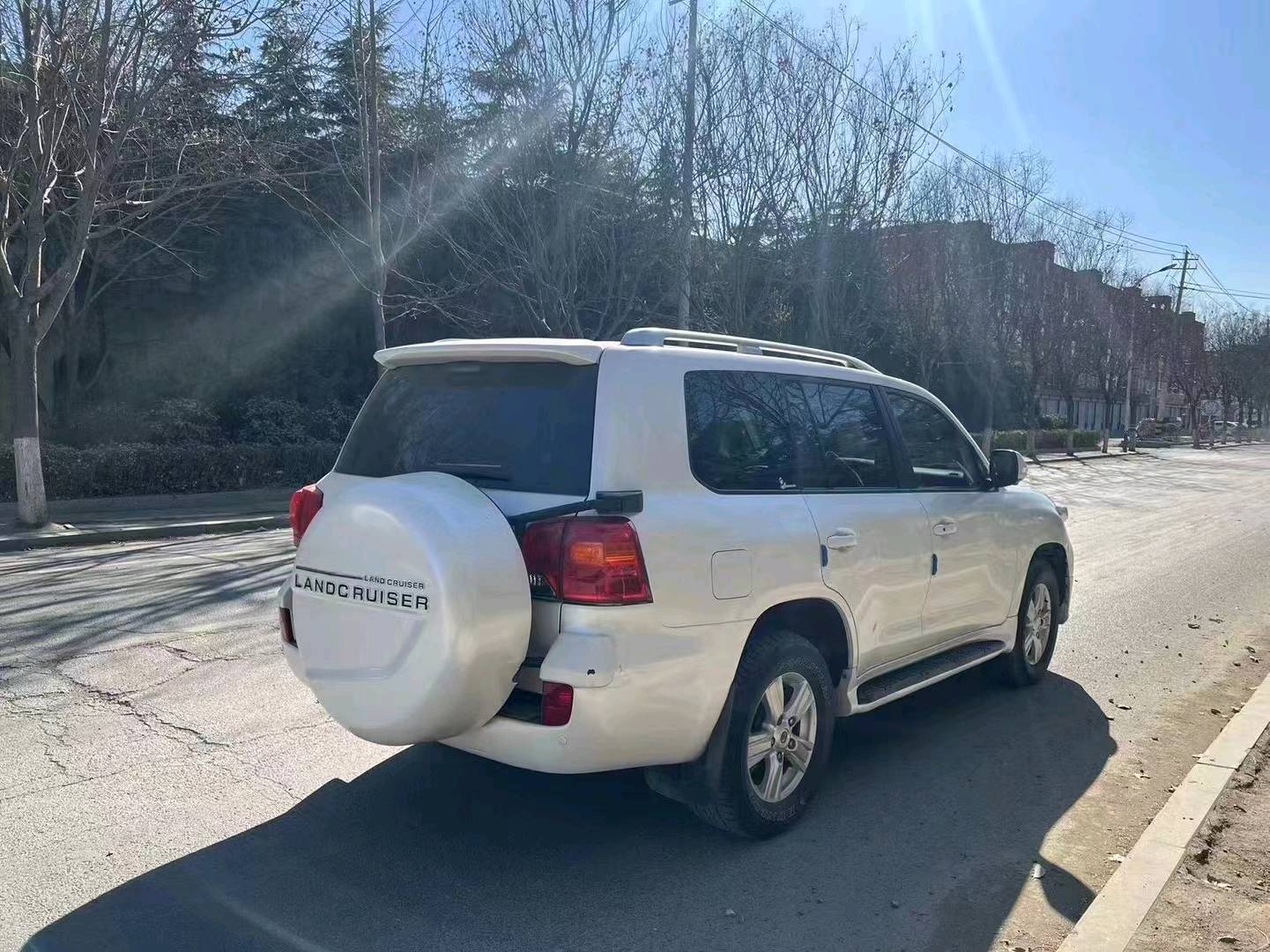 济南16年丰田兰德酷路泽3