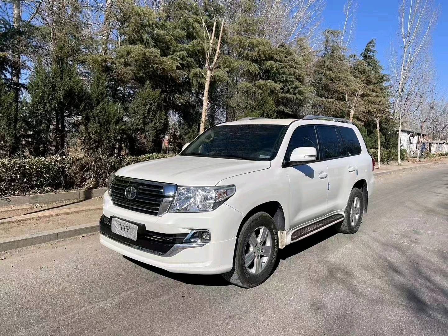 济南16年丰田兰德酷路泽4