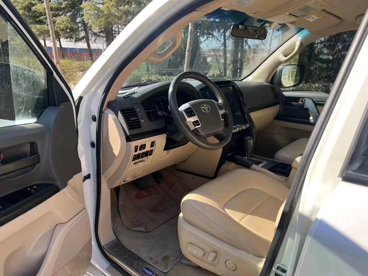 济南16年丰田兰德酷路泽6