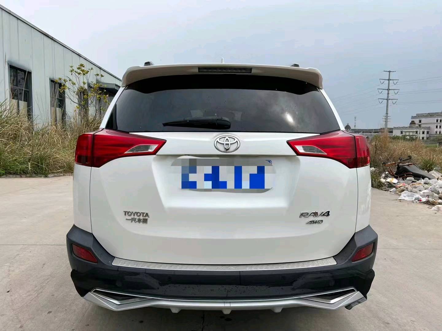 宜昌15年丰田RAV42