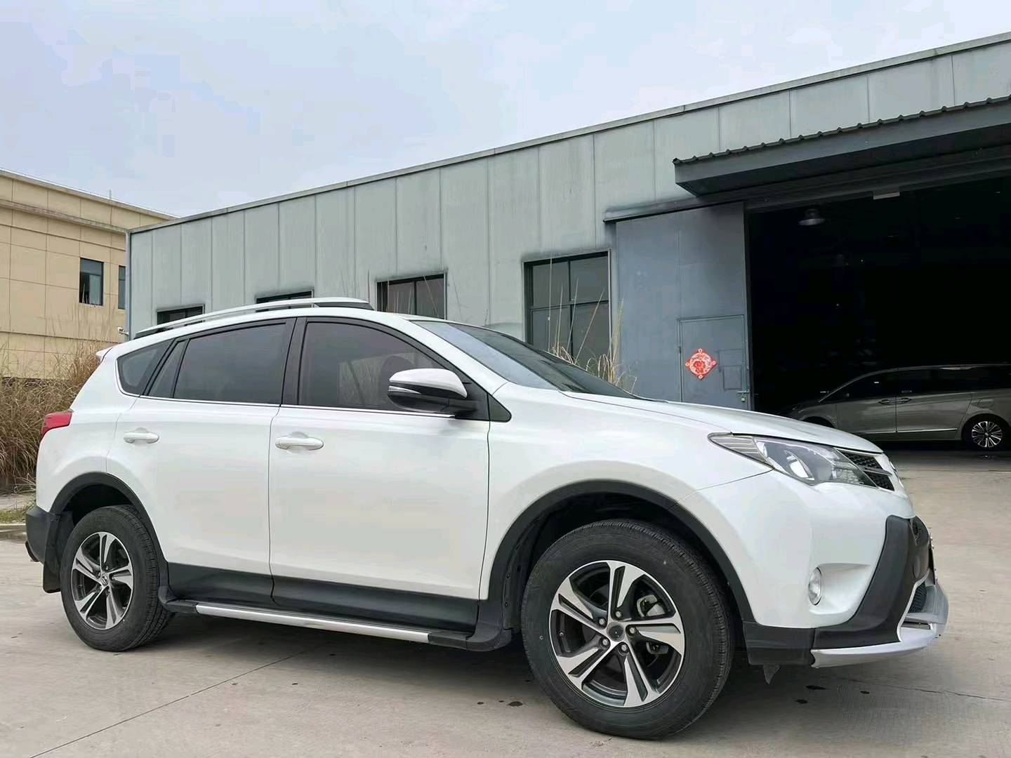 宜昌15年丰田RAV43