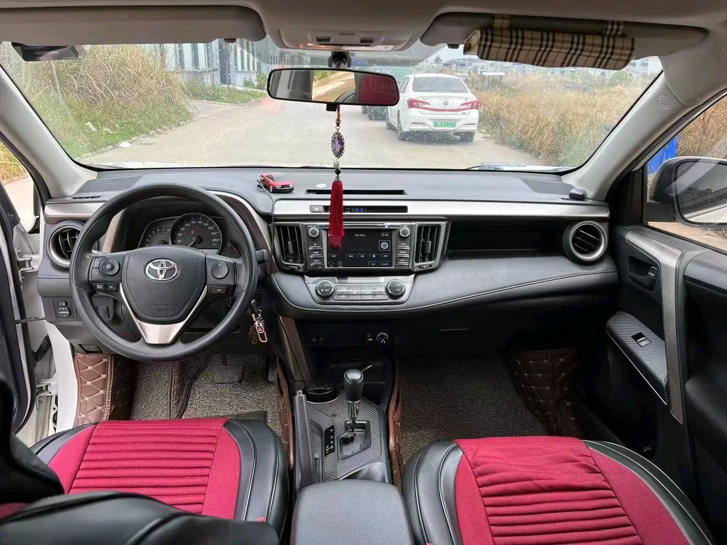 宜昌15年丰田RAV47