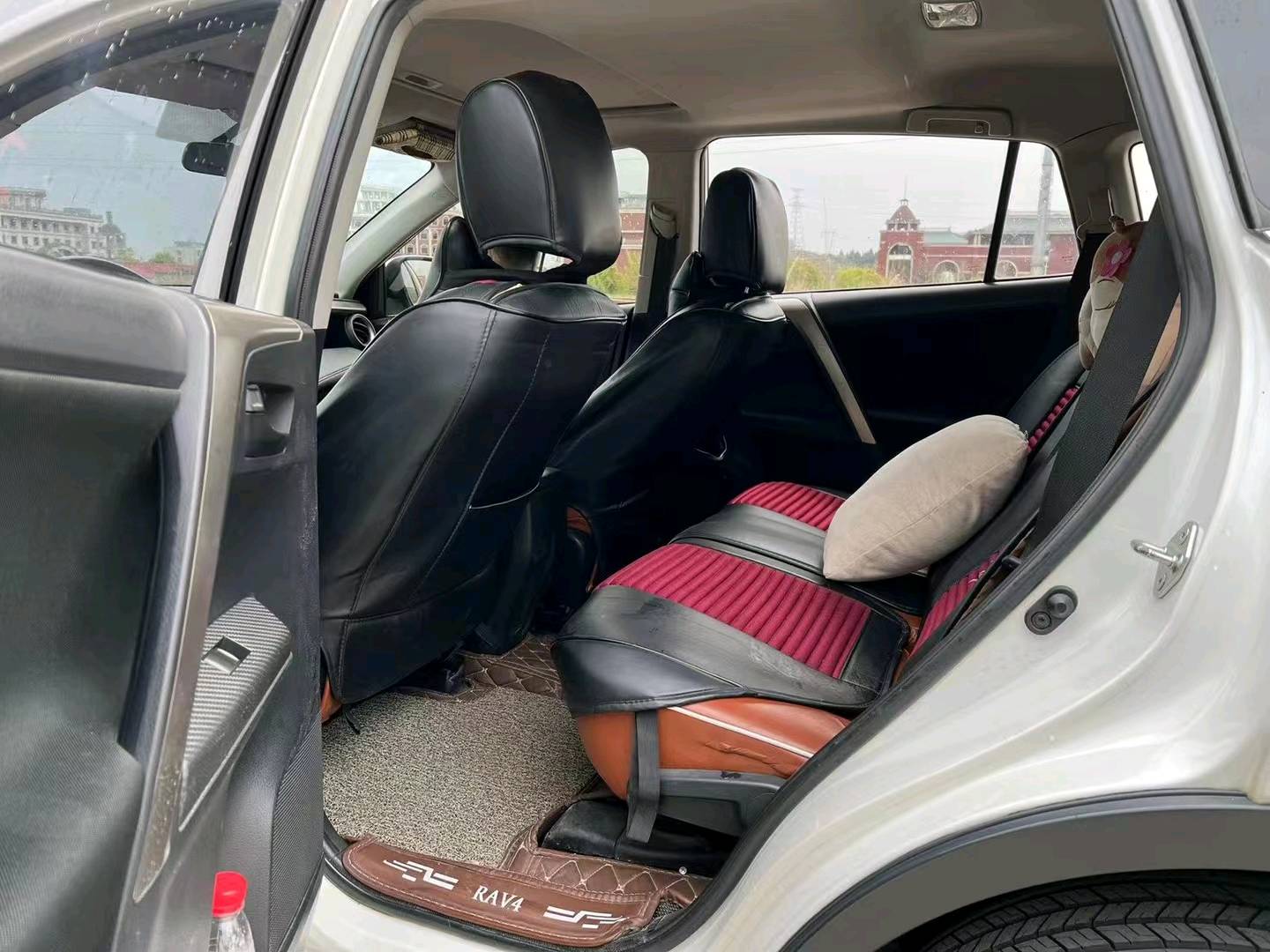 宜昌15年丰田RAV46