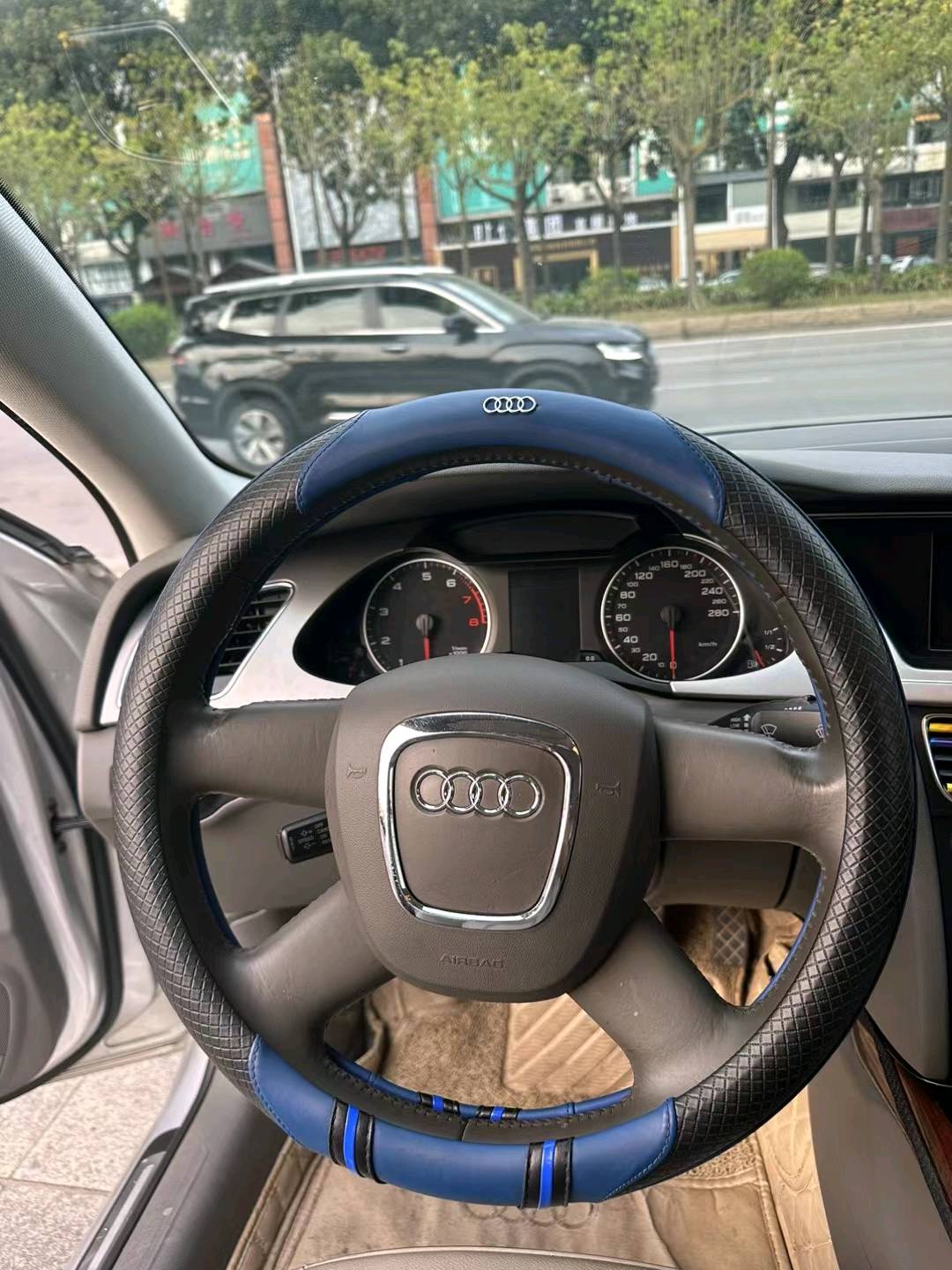 东莞11年奥迪A4L6