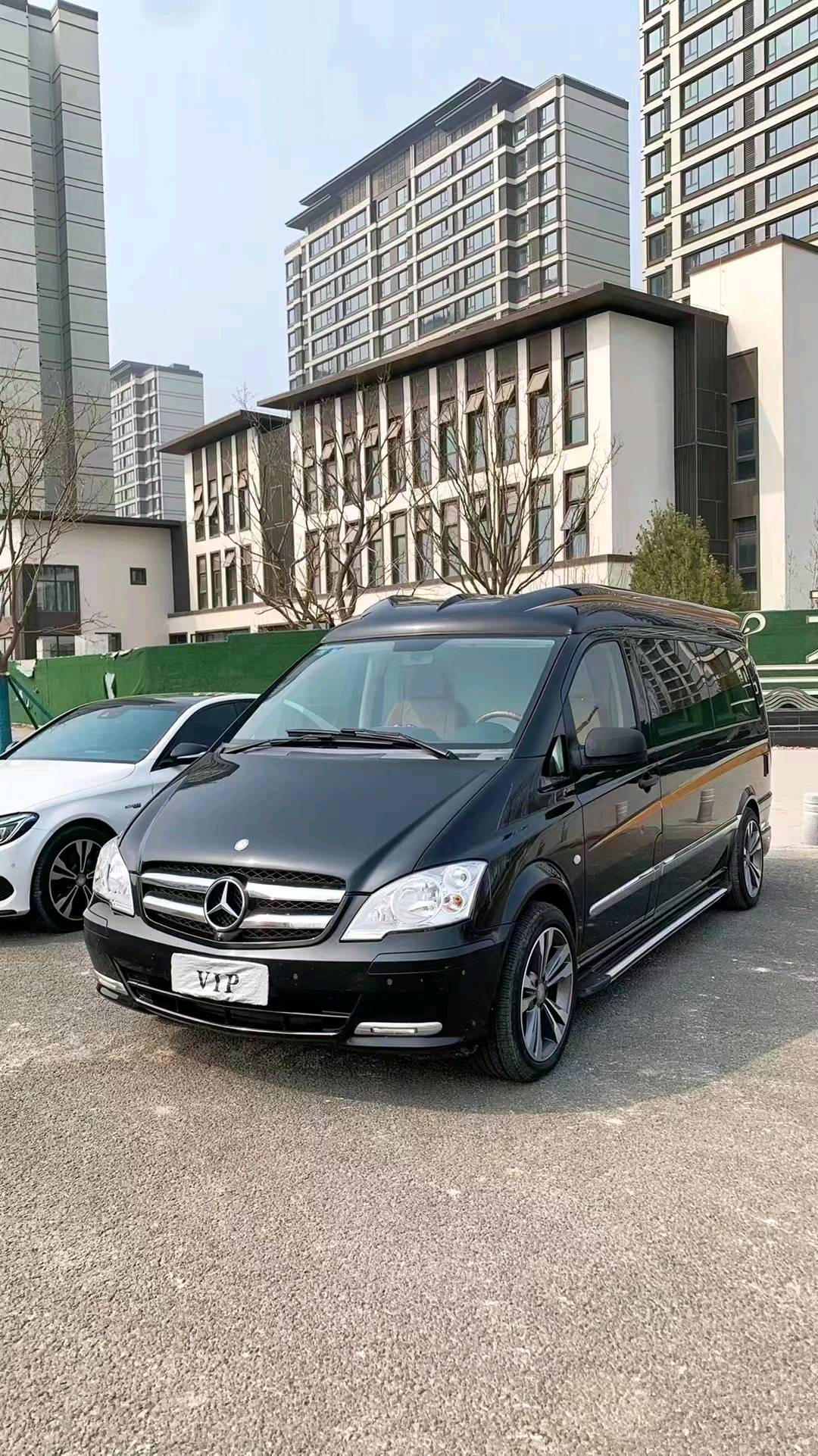 廊坊15年奔驰威霆2