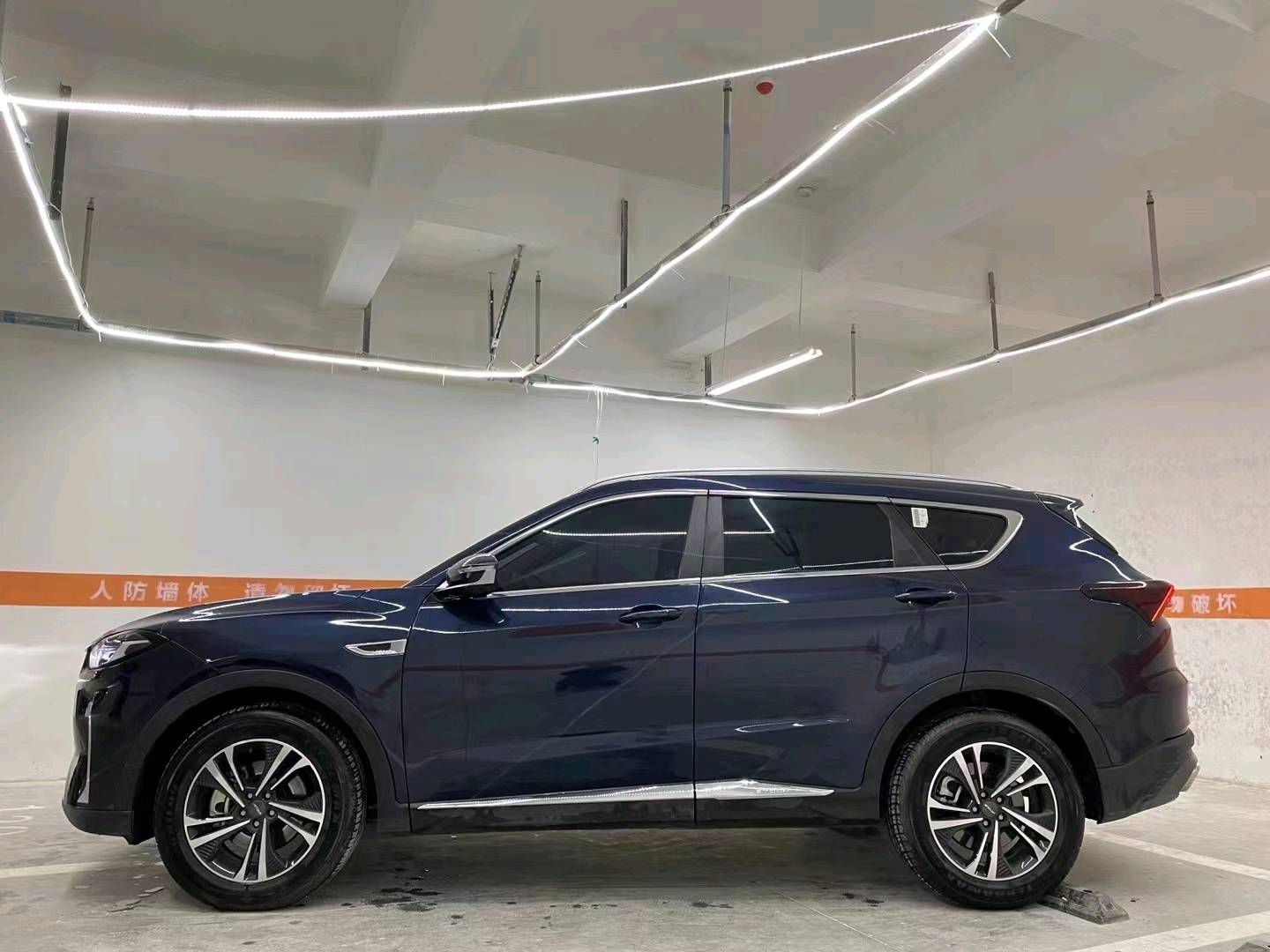 成都21年奇瑞捷途X703