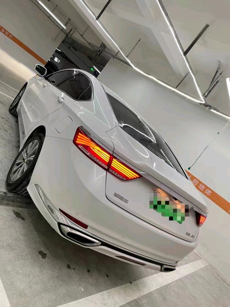 成都20年吉利博越5