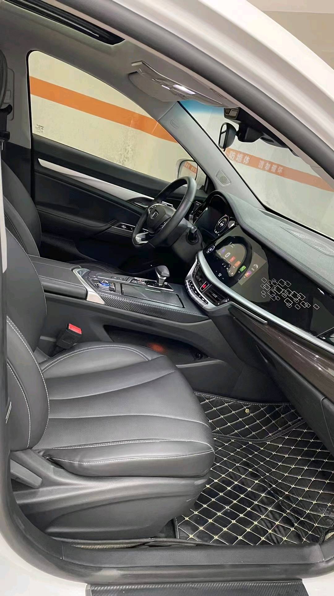 成都20年吉利博越7