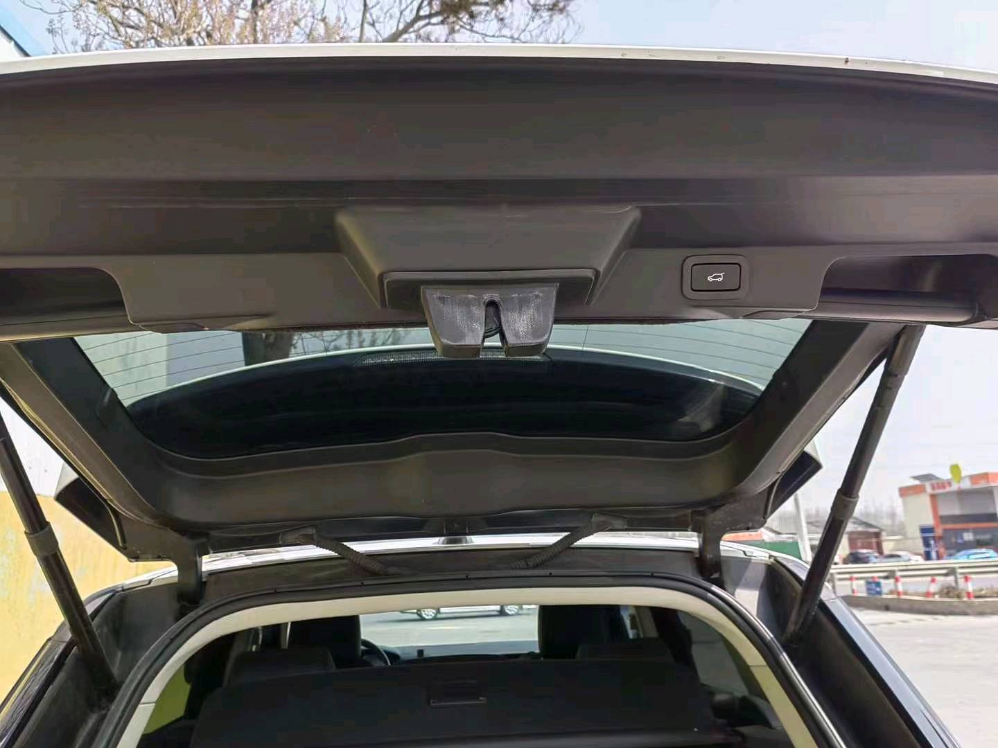 枣庄17年路虎揽胜运动4