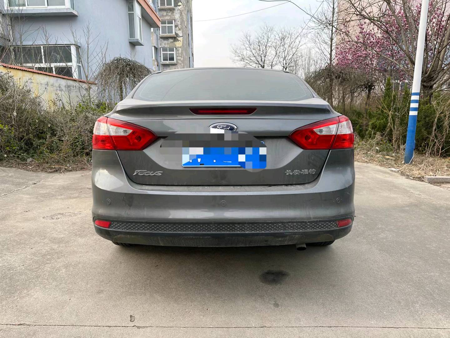 济南15年福特福克斯9