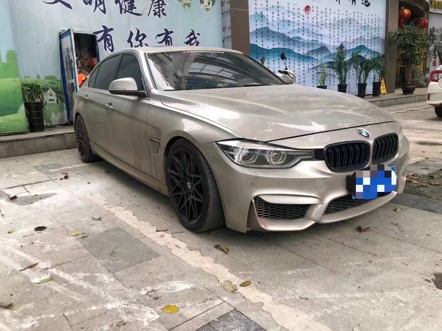 成都16年宝马3系2