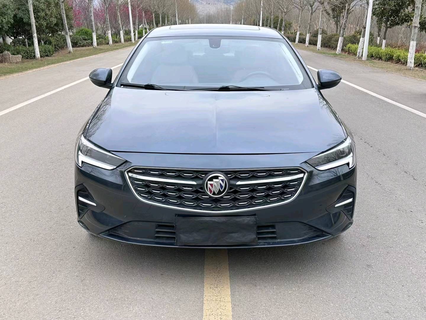 徐州21年别克君威1