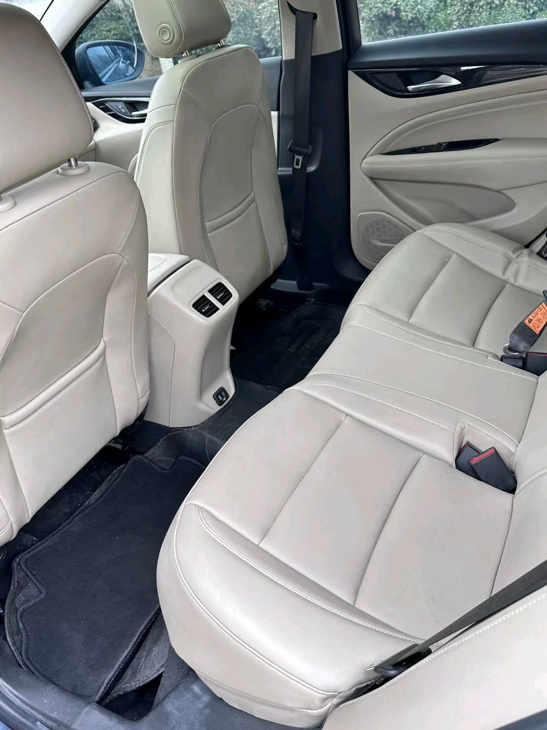 徐州21年别克君威5