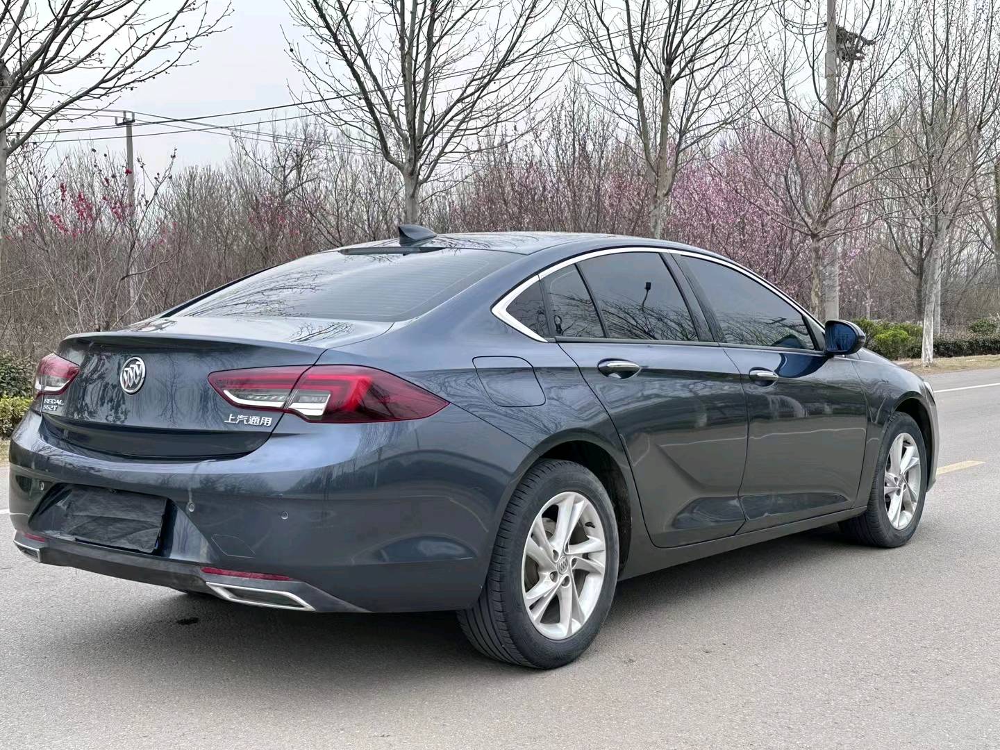 徐州21年别克君威8