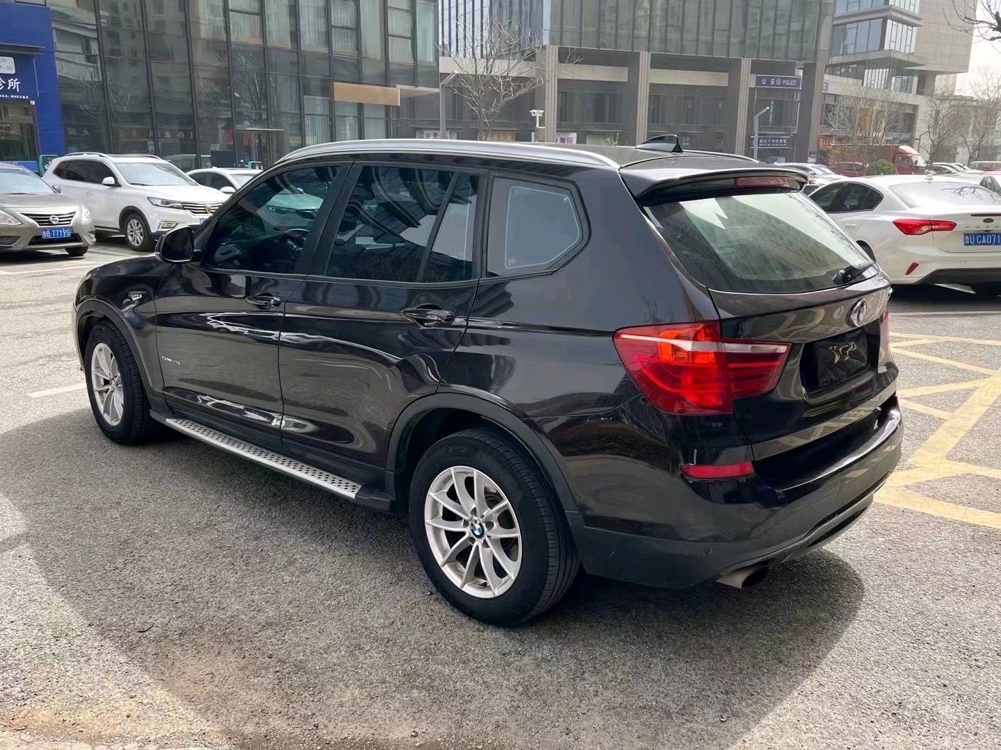 济宁17年宝马X34