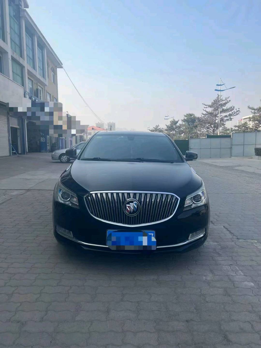 邯郸15年别克君越1