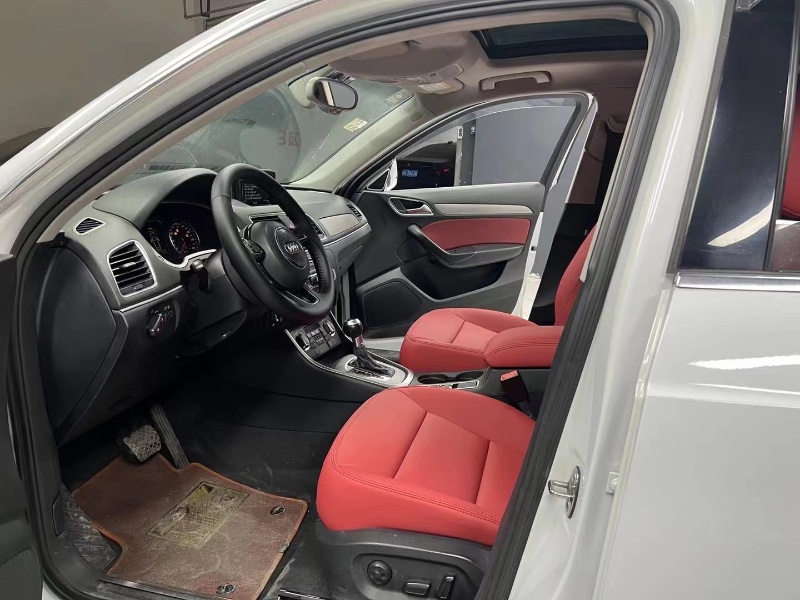 成都14年奥迪Q38