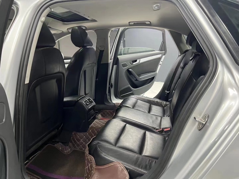 成都15年奥迪A4L7