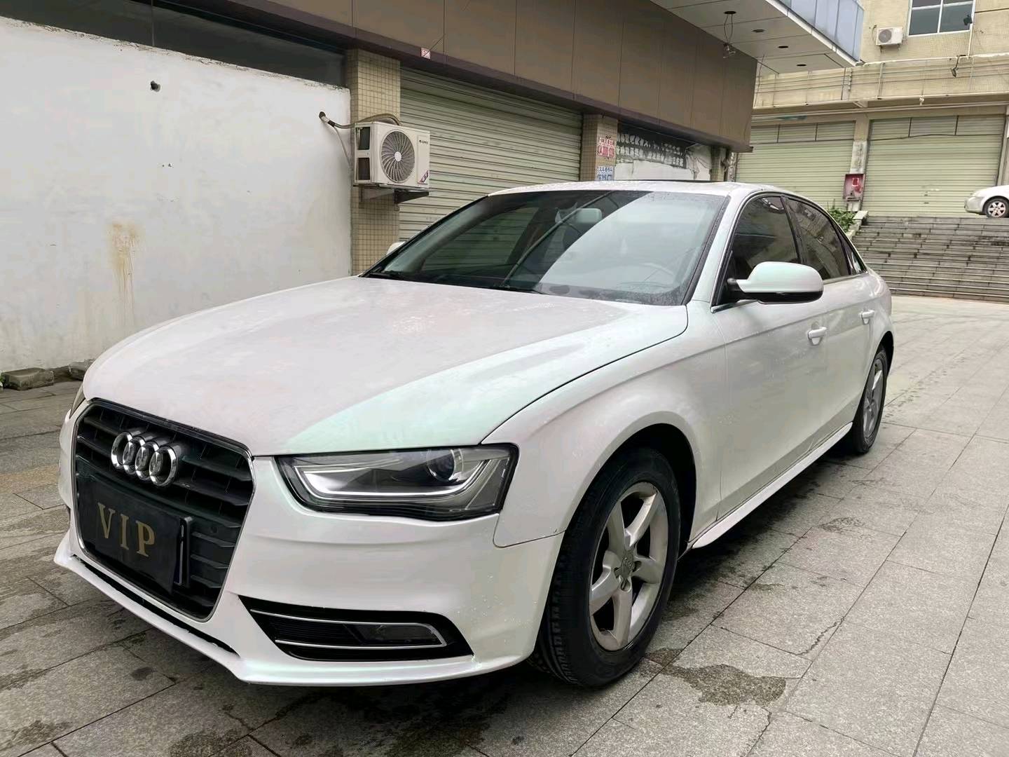 中山16年奥迪A4L2