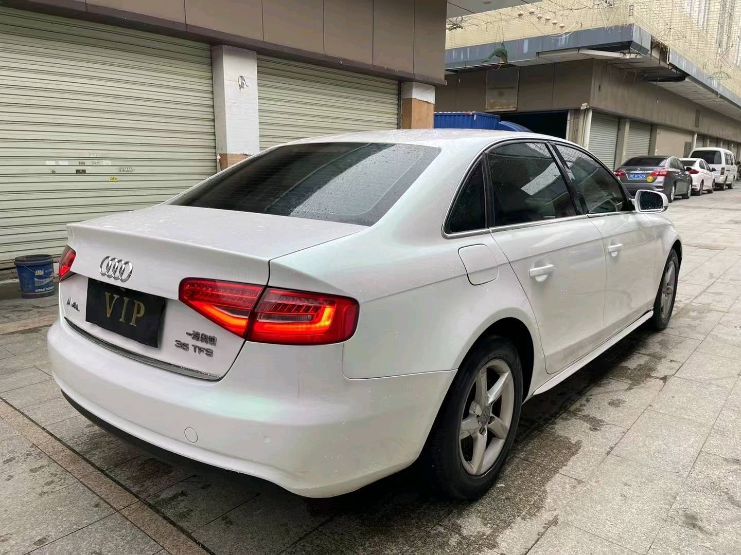 中山16年奥迪A4L4
