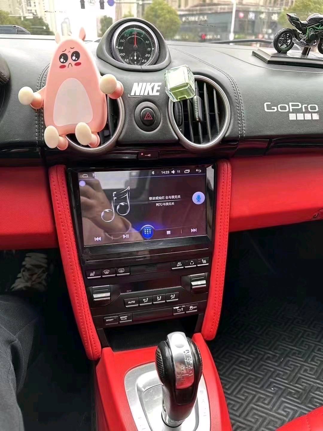 广州12年保时捷Boxster8