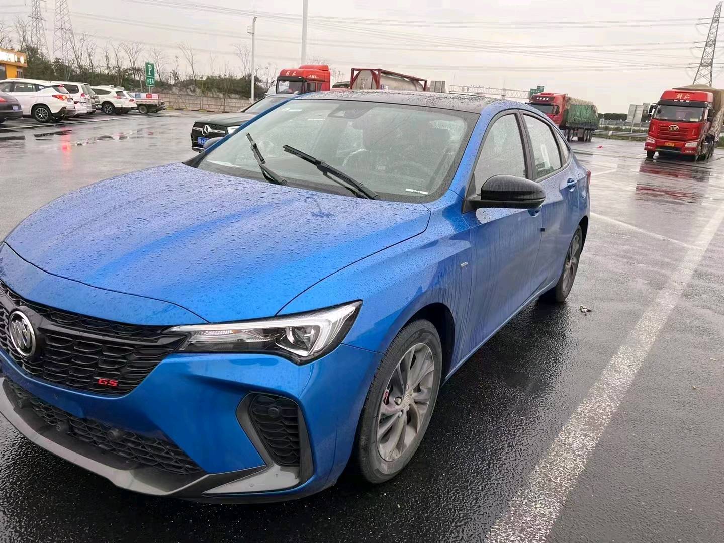 重庆23年别克威朗8