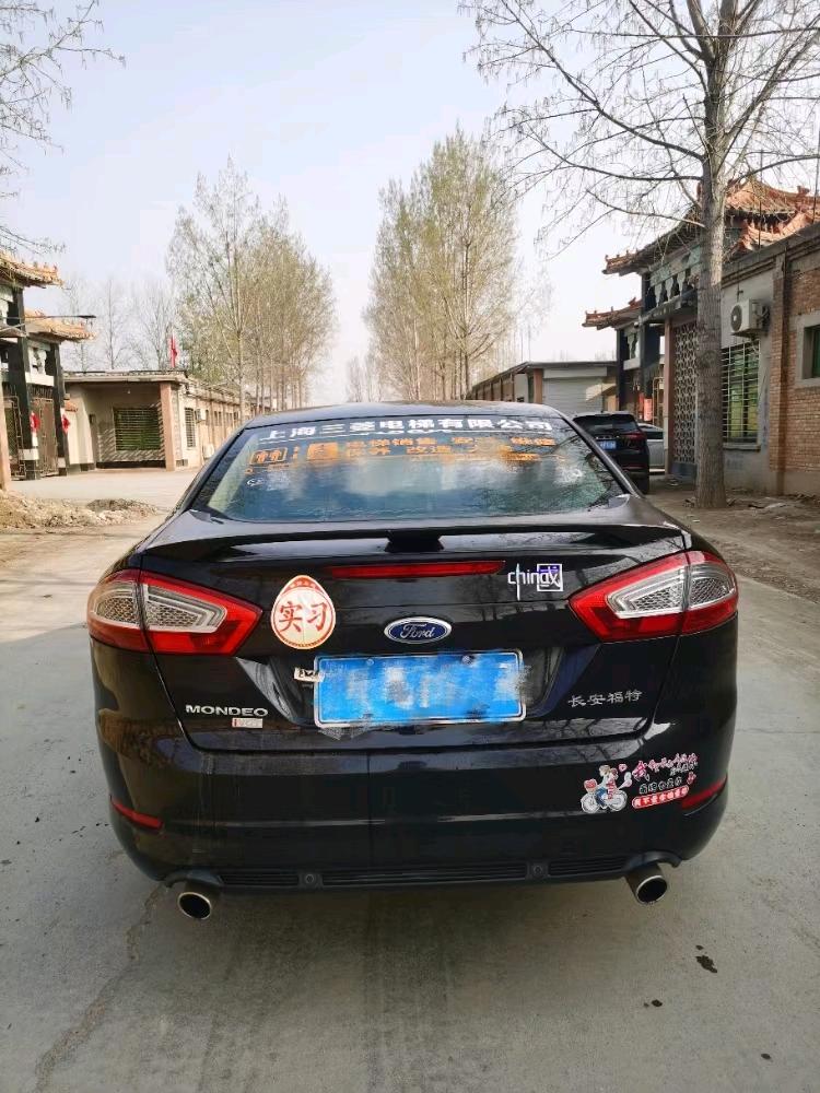 保定15年福特蒙迪欧-致胜4