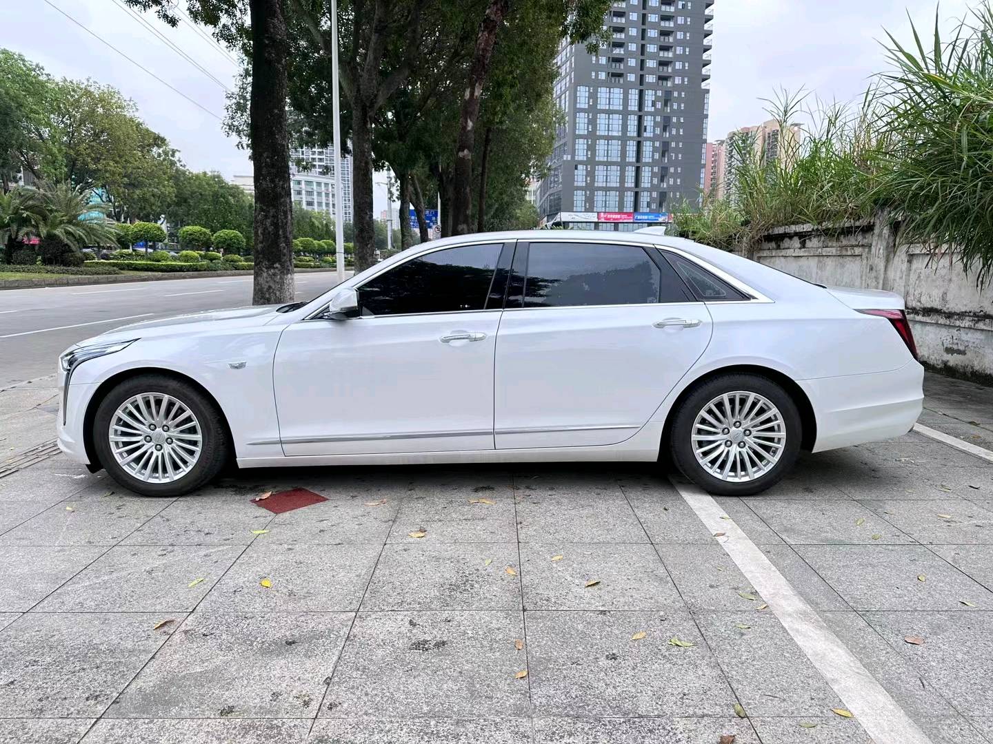 东莞22年凯迪拉克CT67