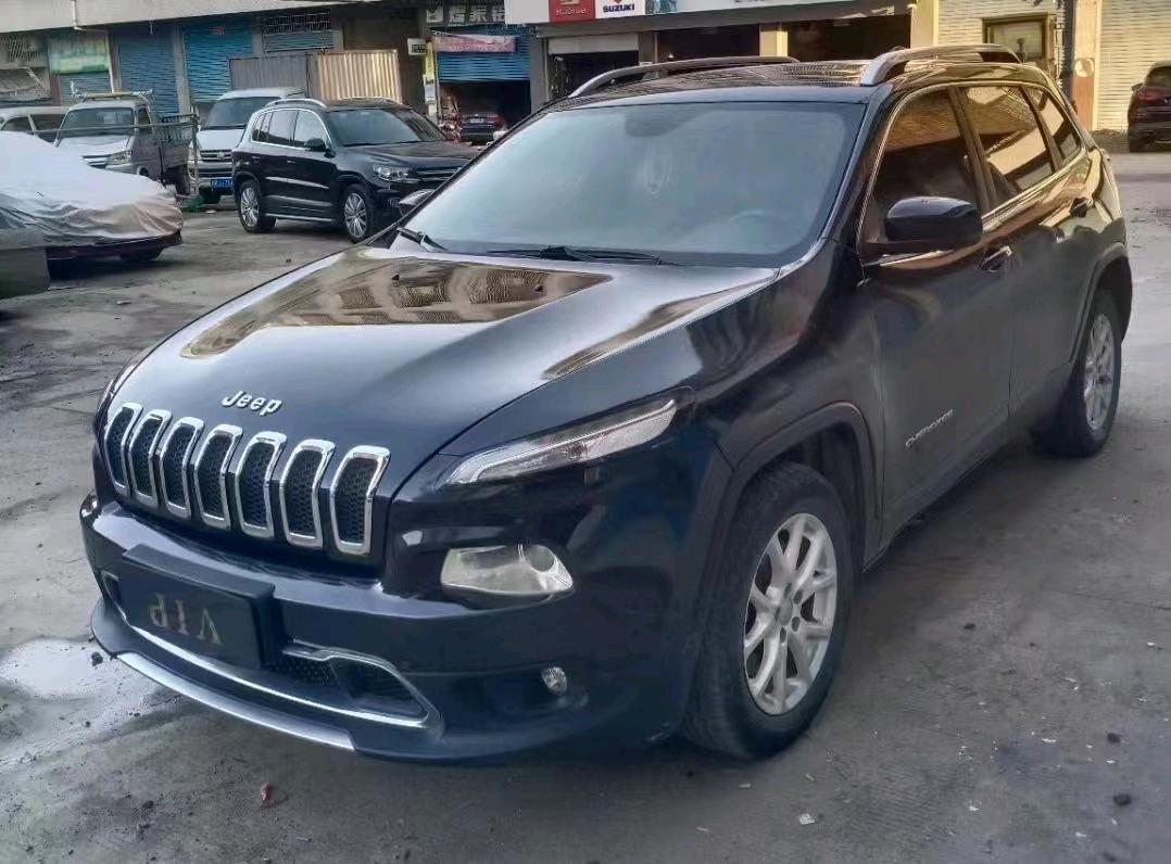 衡阳18年Jeep自由光3