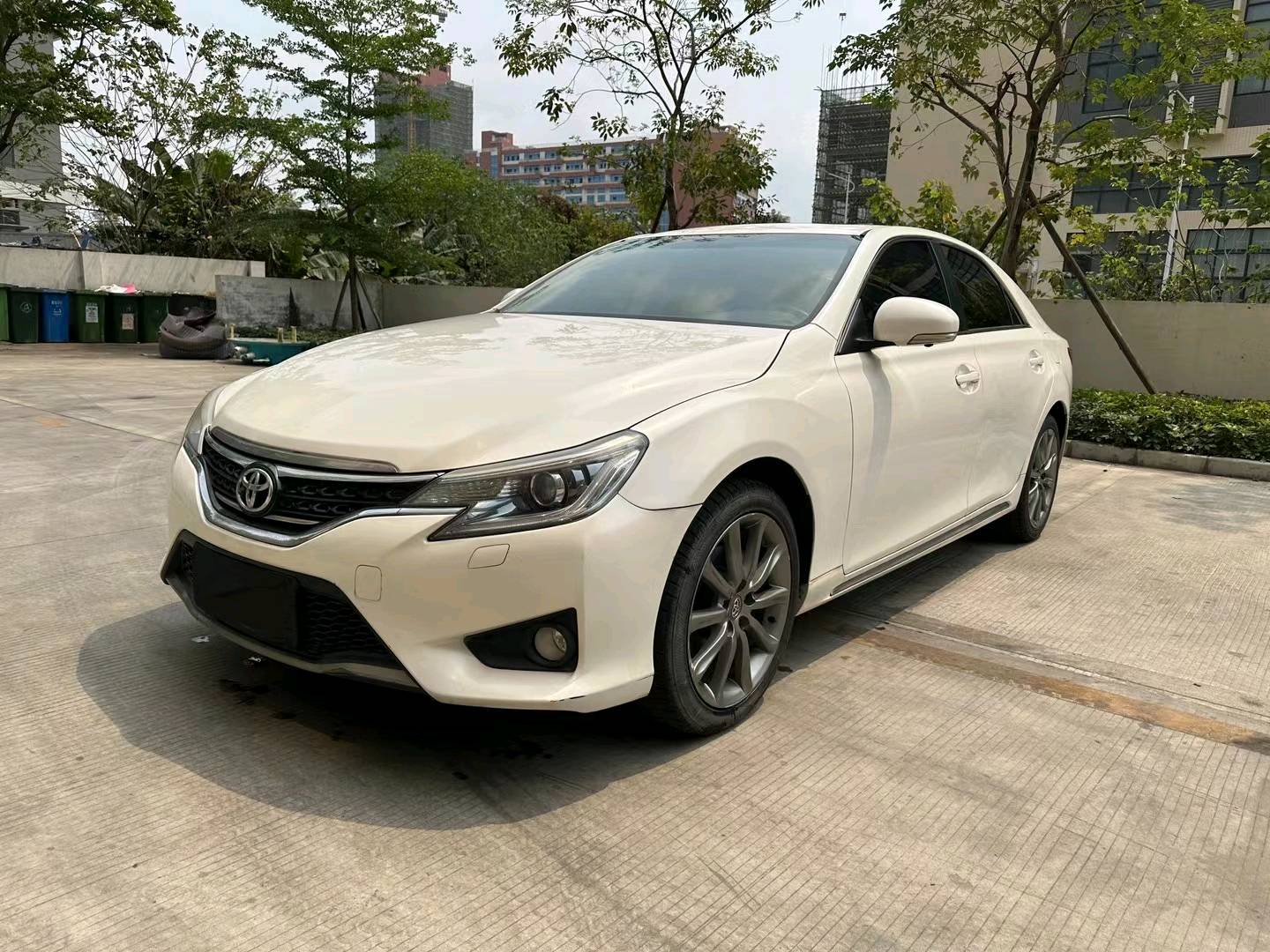 佛山15年丰田锐志3