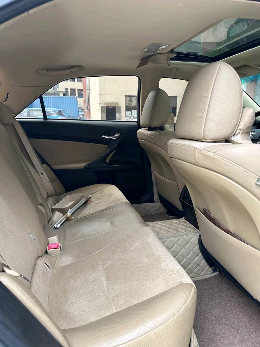 佛山15年丰田锐志4