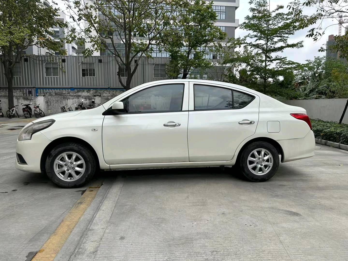 佛山17年日产阳光8