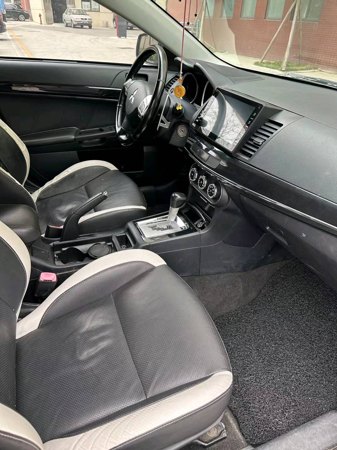 佛山13年三菱翼神6